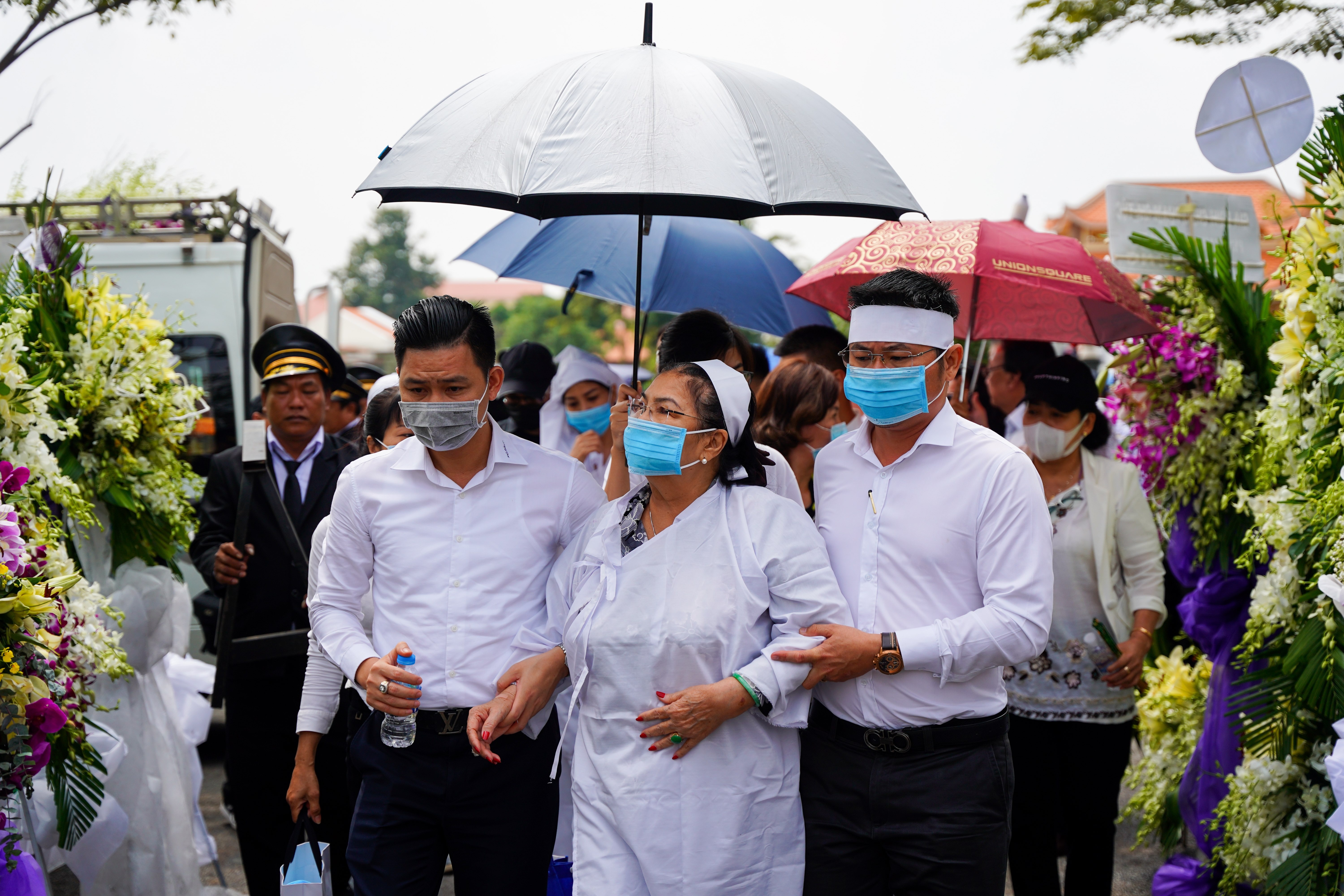 le tang nghe si ly huynh anh 3