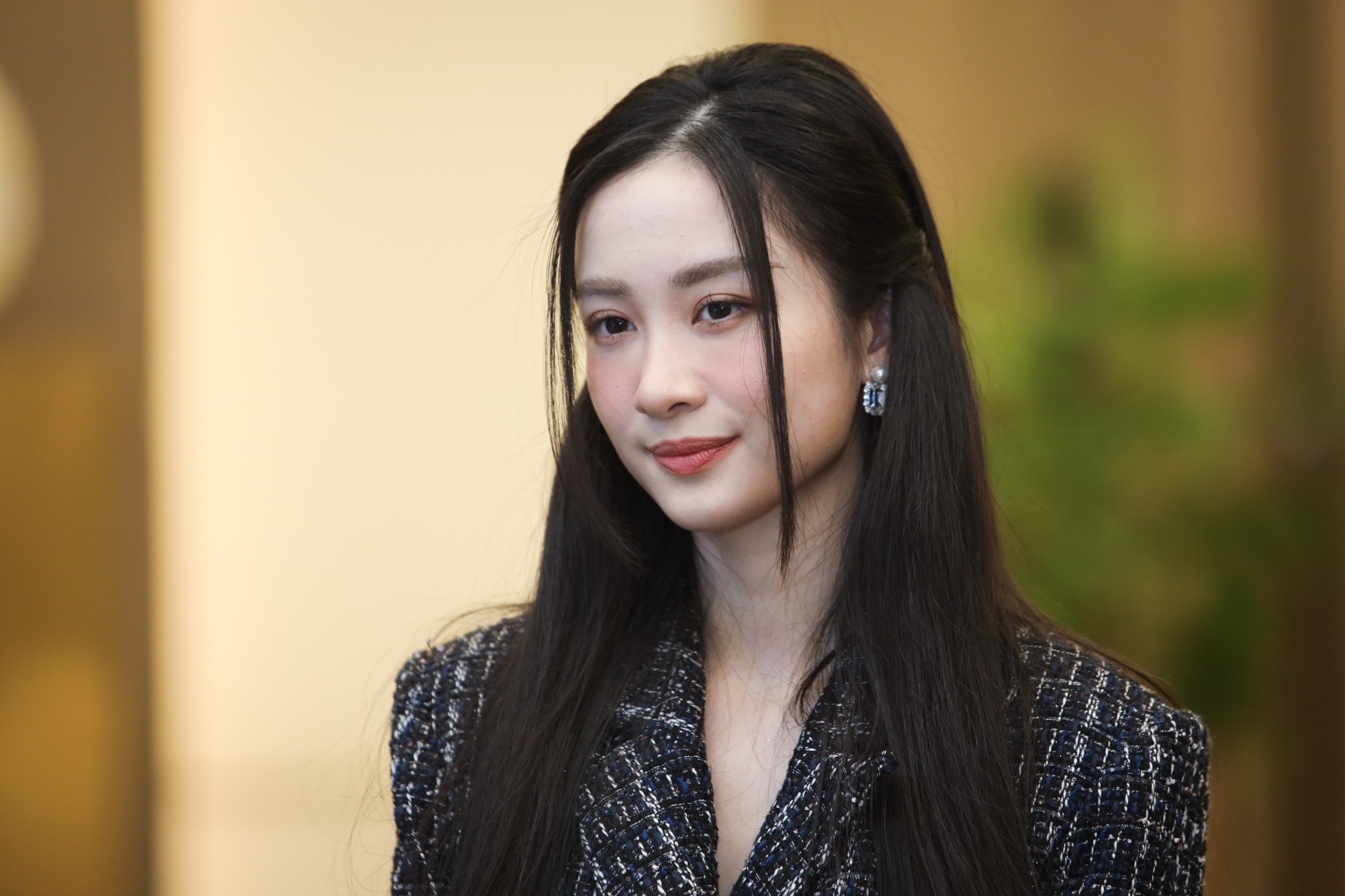 toc tien,  ngo thanh van anh 7