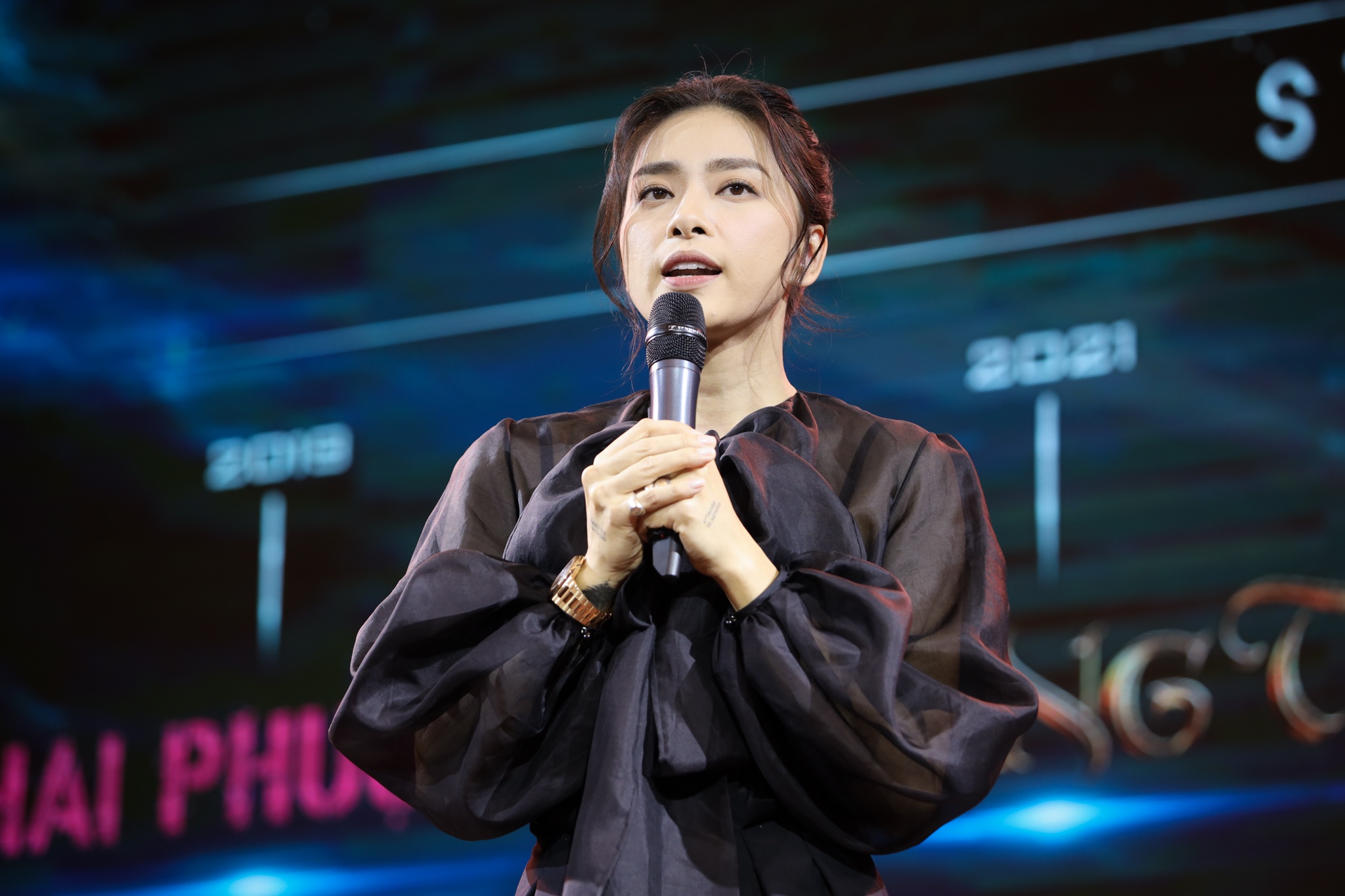 toc tien,  ngo thanh van anh 2