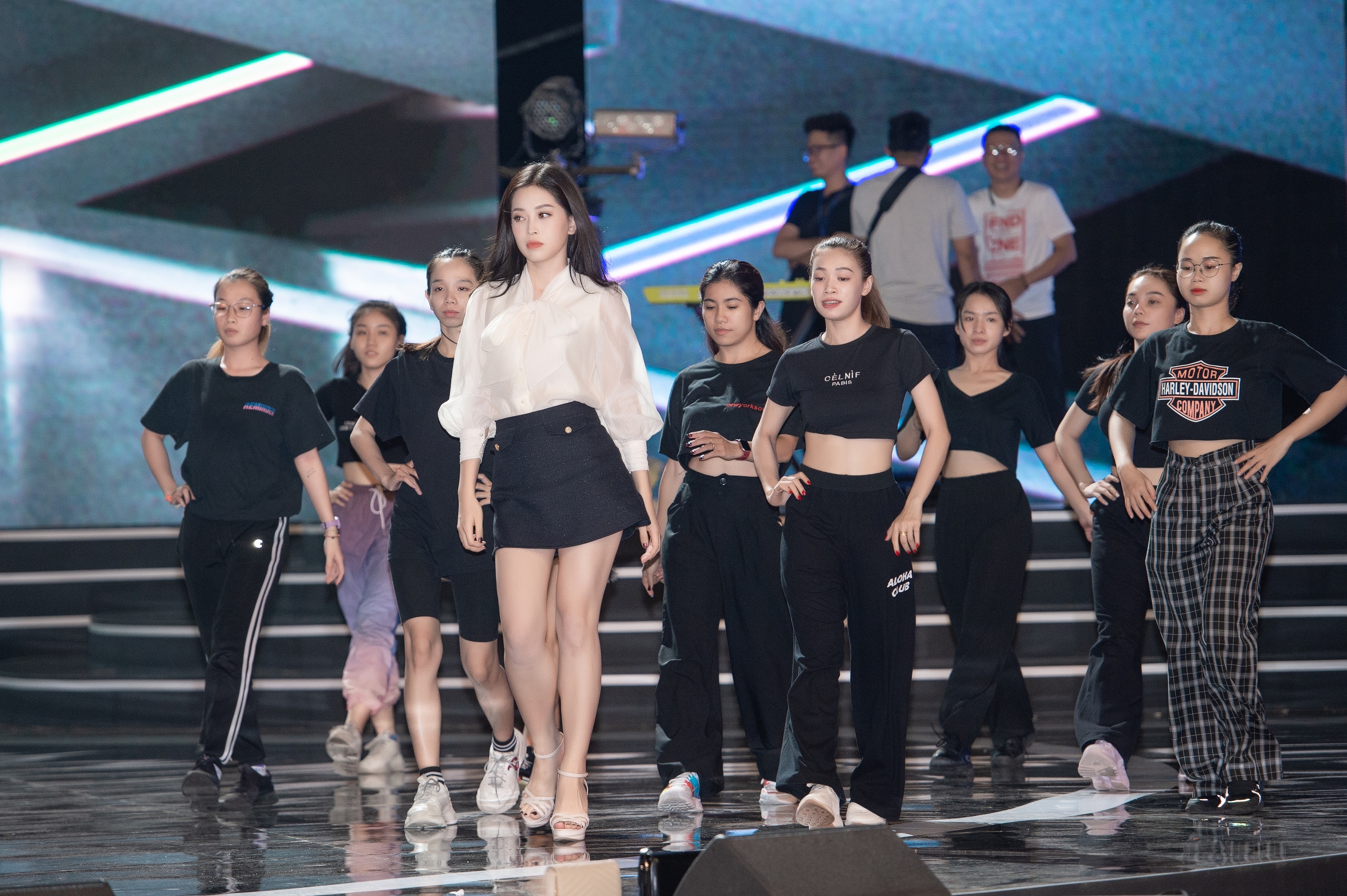 hoa hau tieu vy anh 2