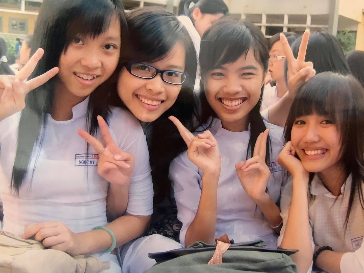 nghe si viet tri an thay co anh 2