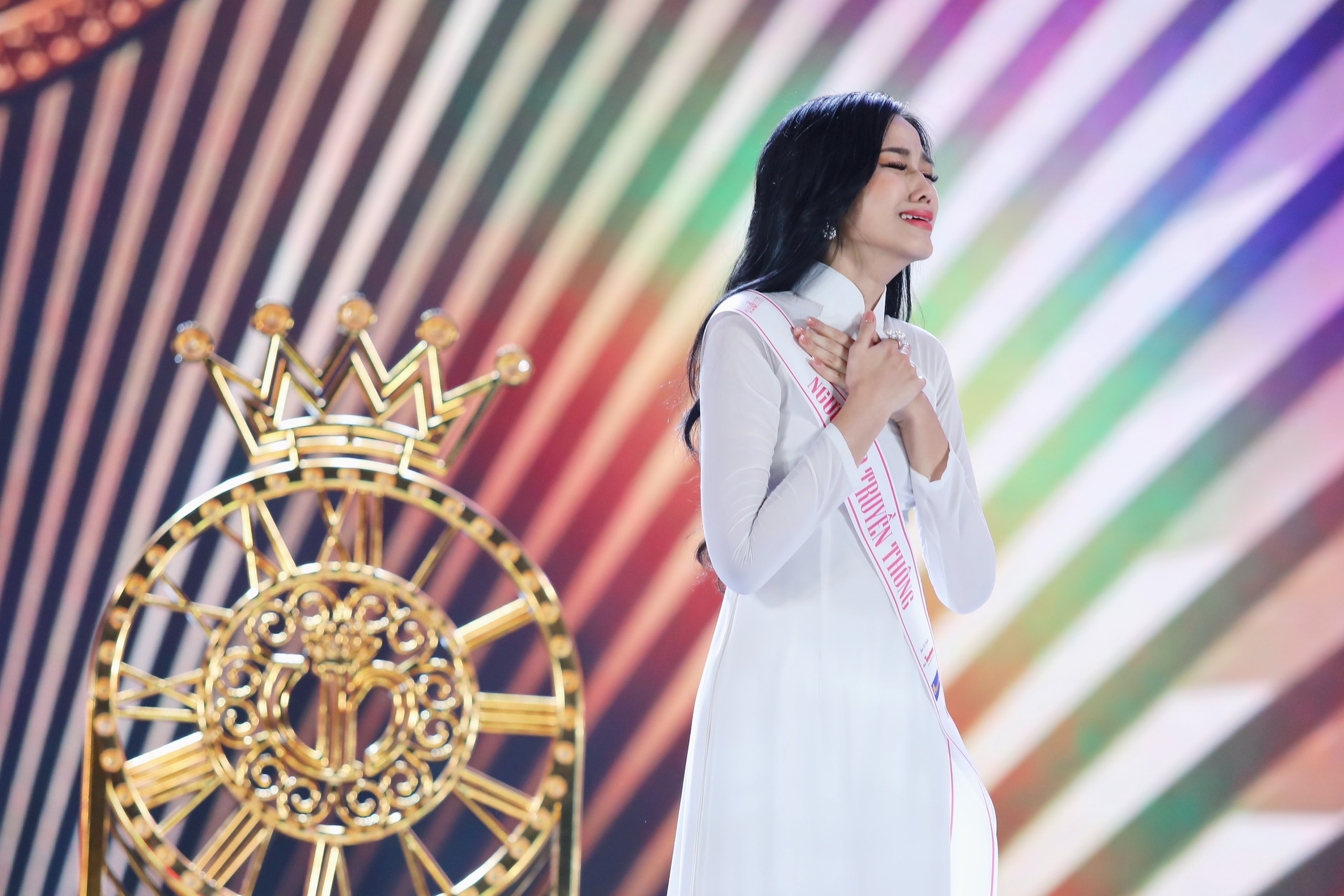 do thi ha dang quang hoa hau anh 2