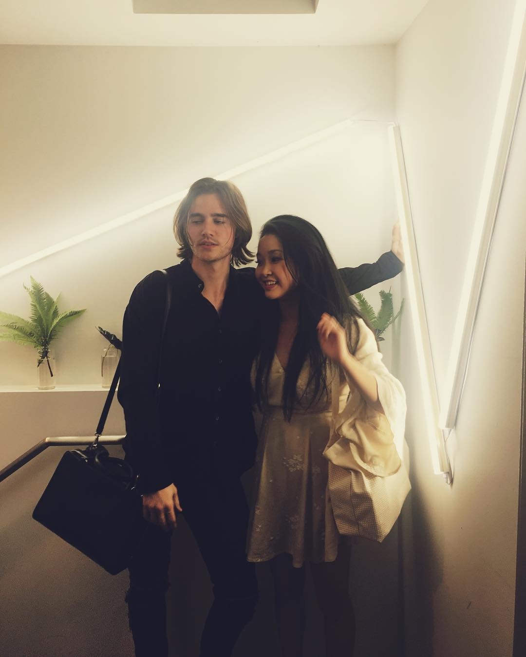 Lana Condor va ban trai anh 5