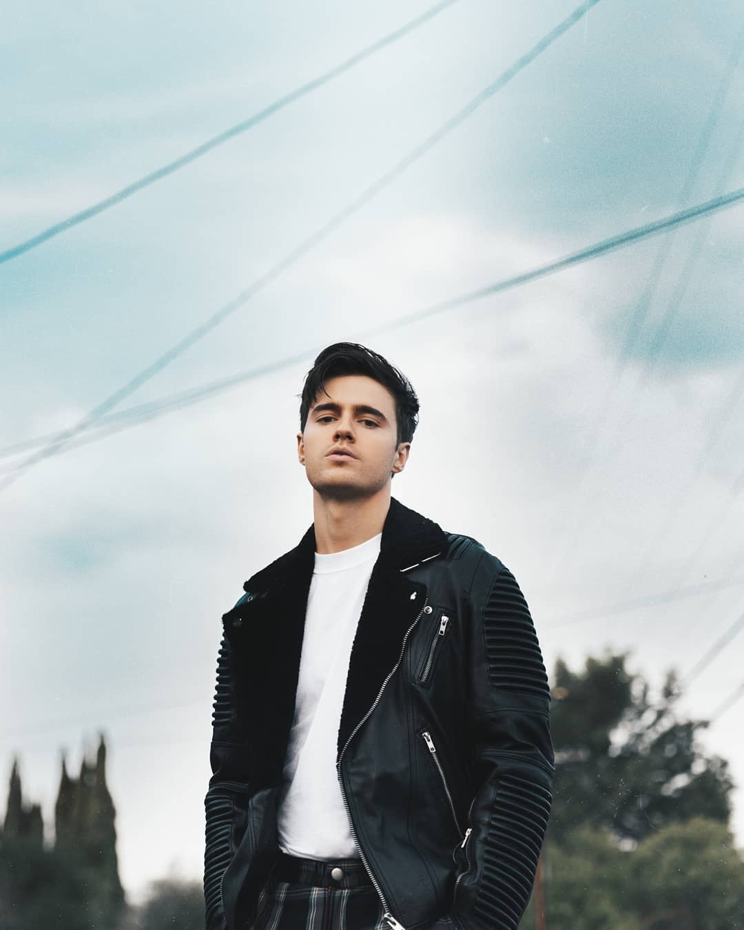 Lana Condor va ban trai anh 11