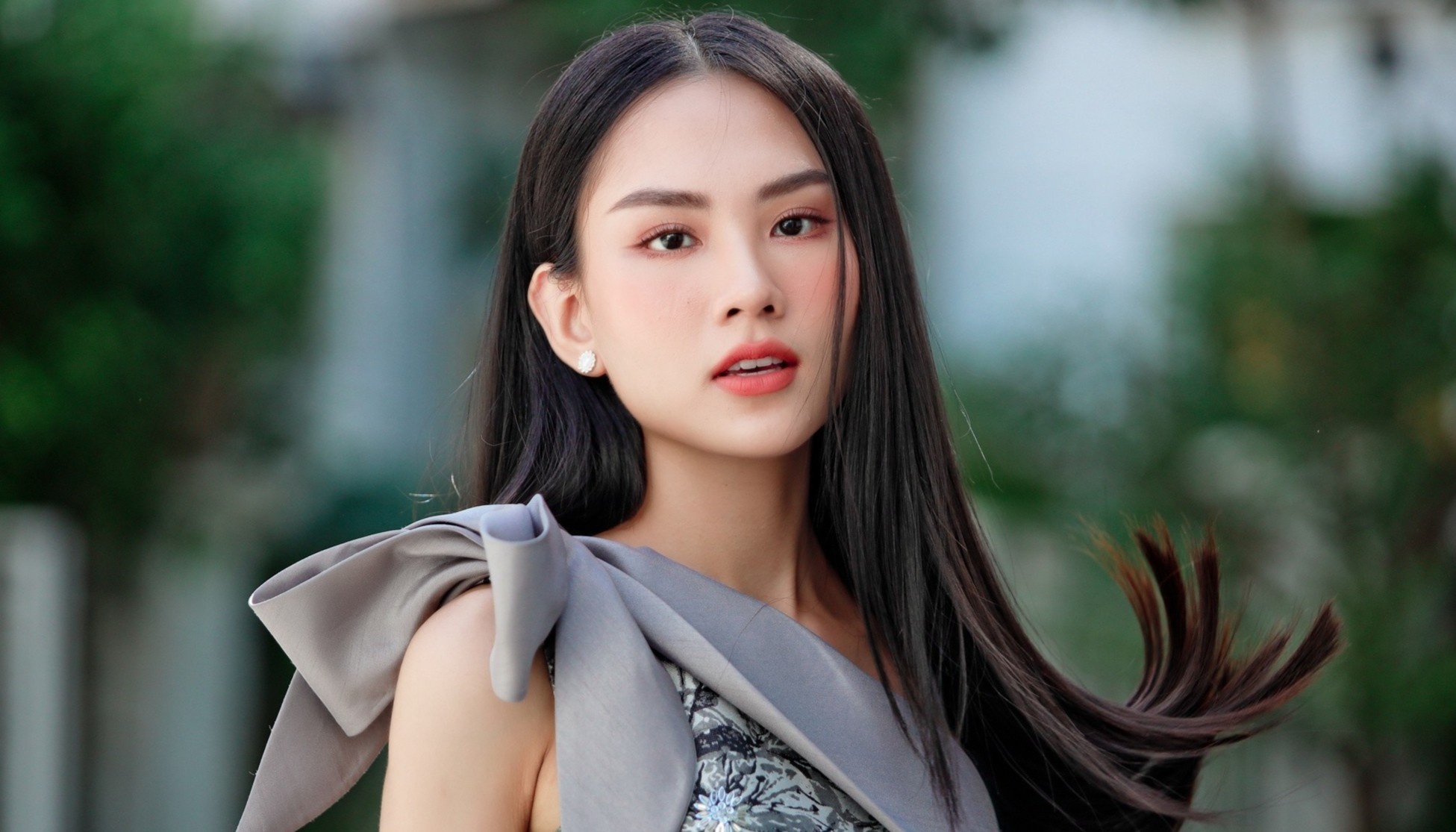 Top 5 HHVN Mai Phuong: 'Toi da khat khao tro thanh hoa hau' hinh anh