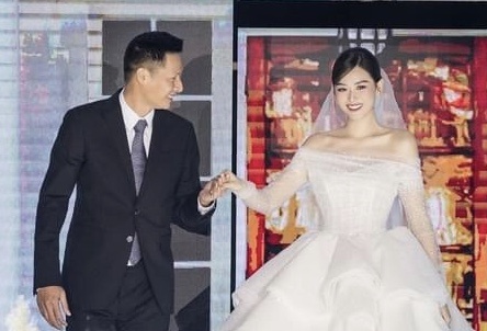 Tuong San khoc trong le cuoi hinh anh