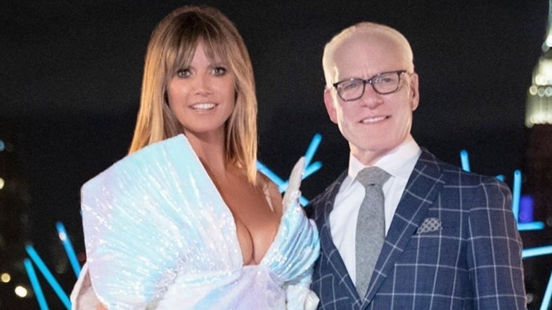 Nhung lan sao quoc te dien vay ao cua cac nha thiet ke Viet hinh anh