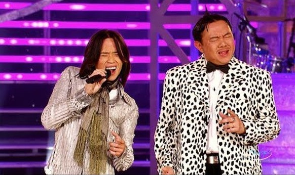 tinh ban cua hoai linh,  chi tai anh 3