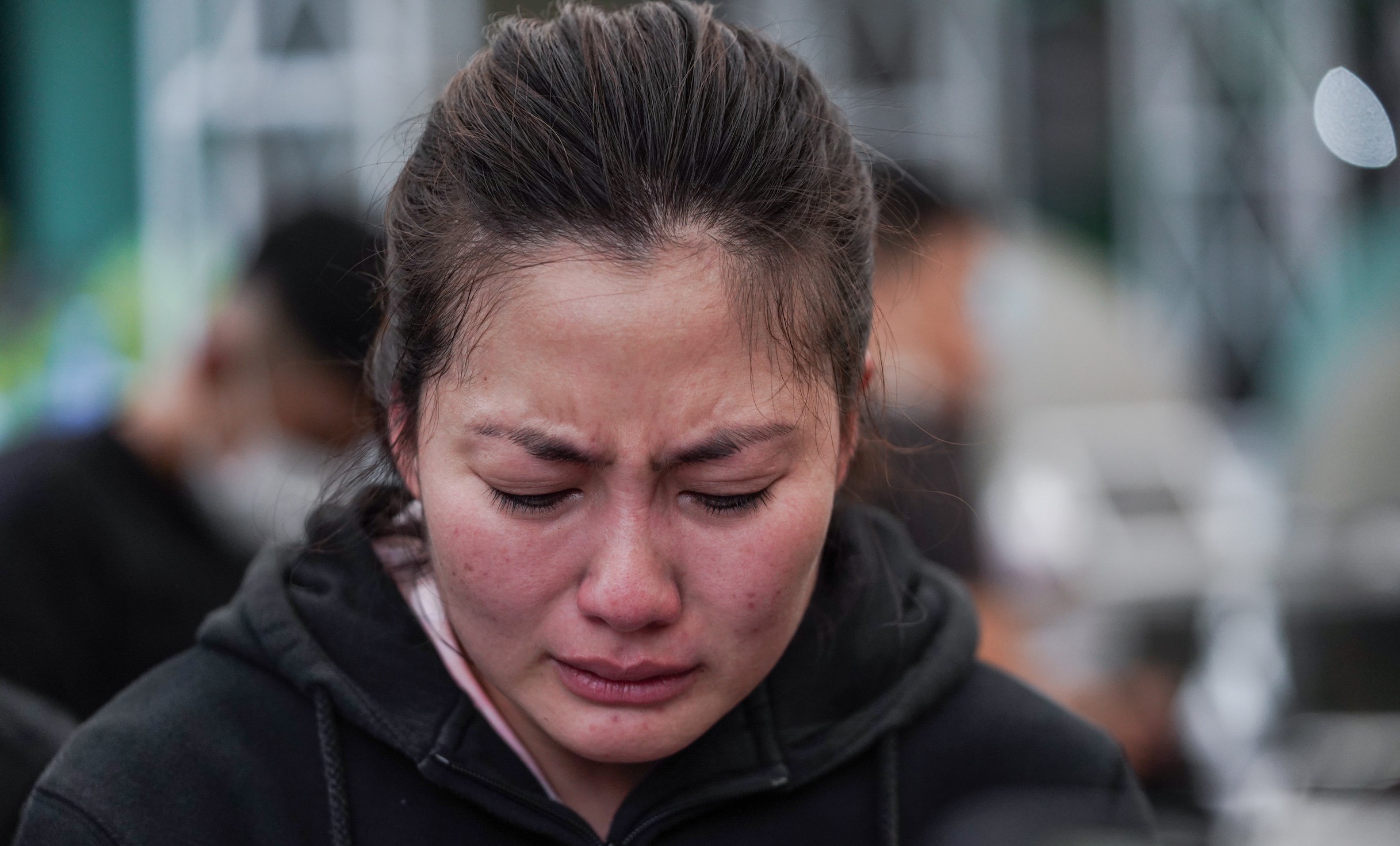 'Chi Tai chua kip mac bo vest moi may thi da ra di mai mai' hinh anh