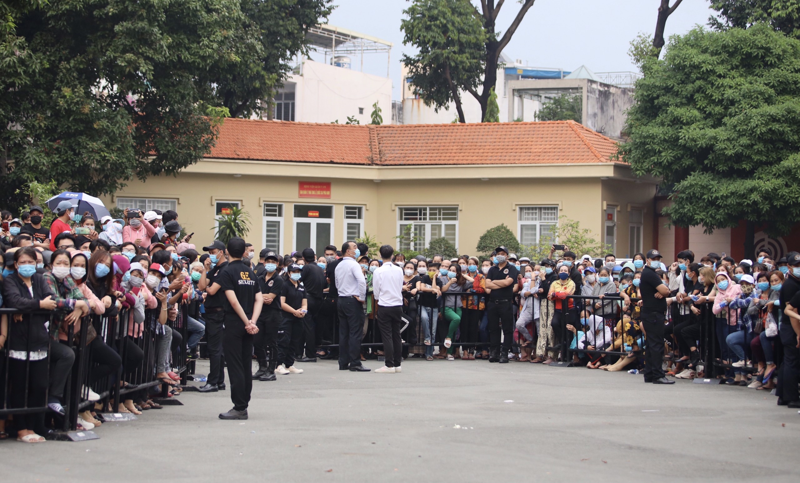 nghe si chi tai,  hoai linh anh 5