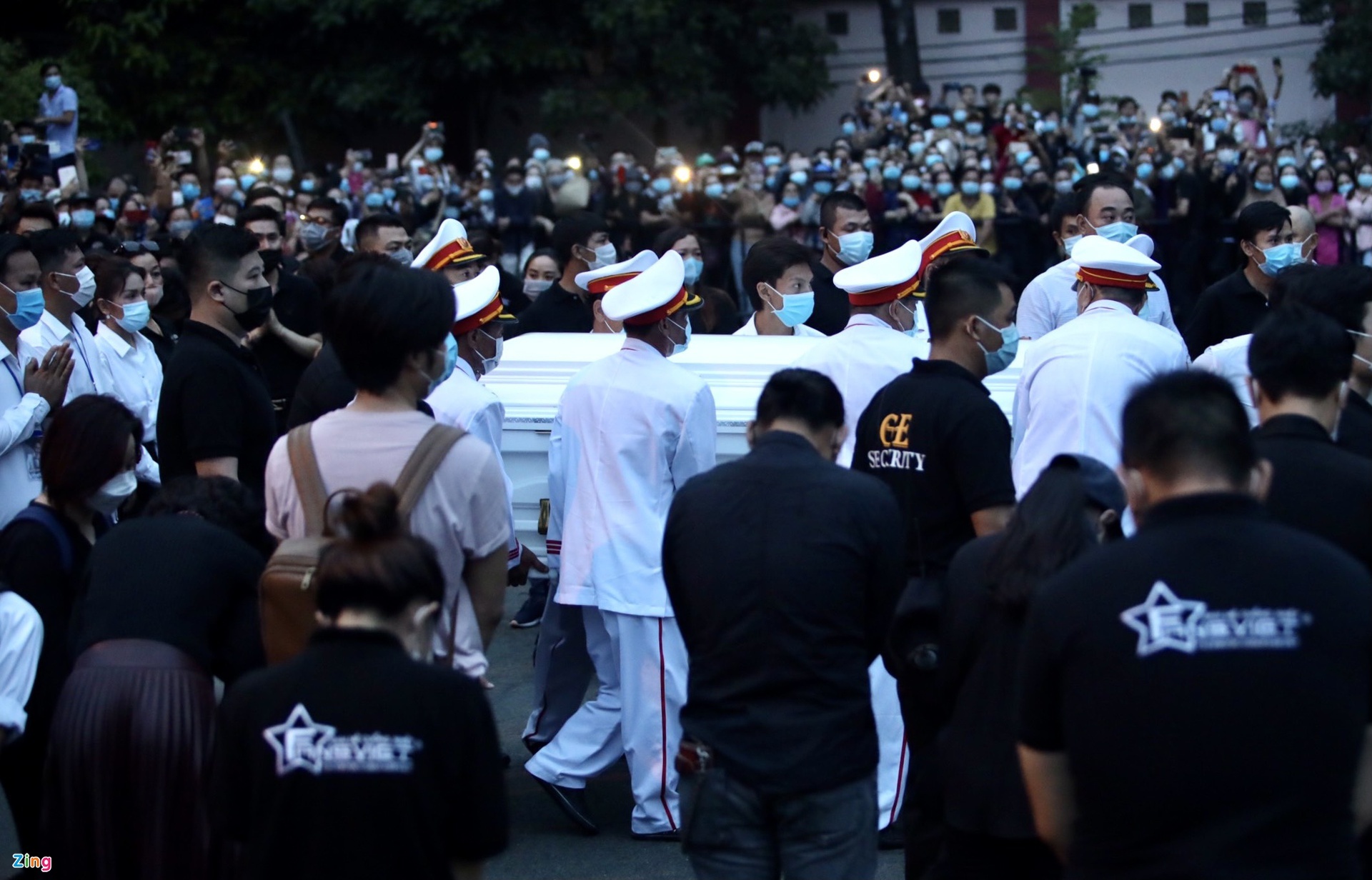 danh hai chi tai anh 1