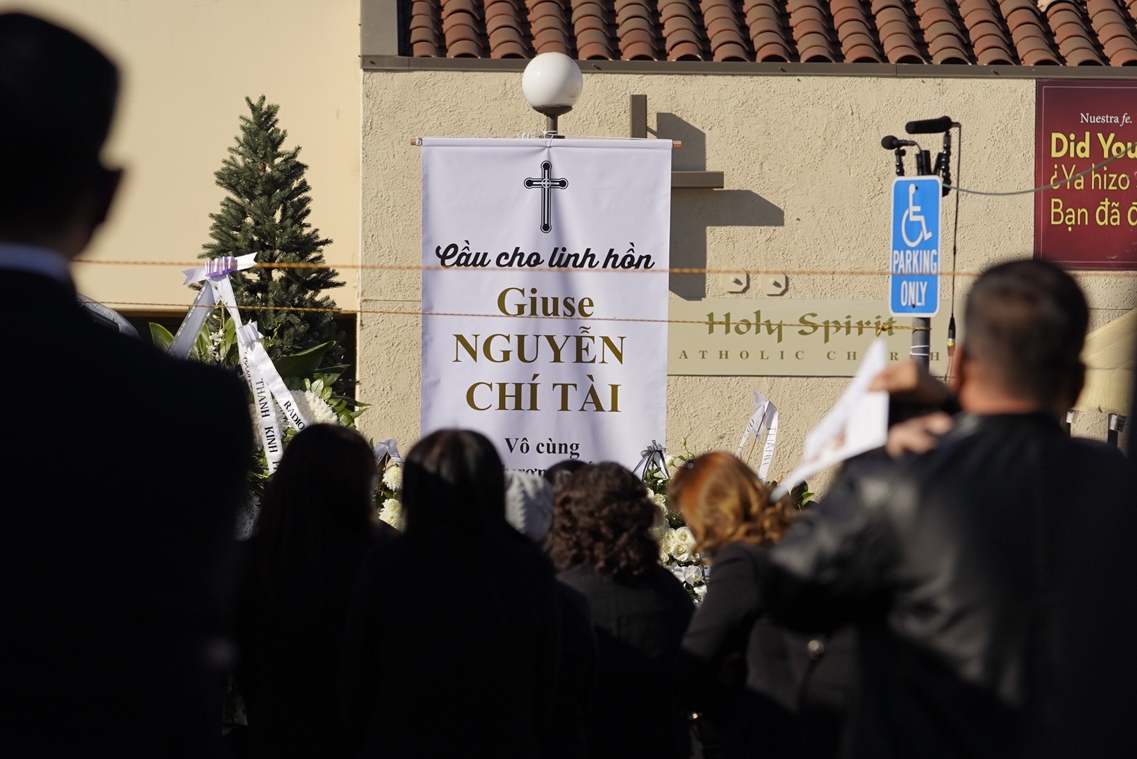 le an tang nghe si chi tai anh 1