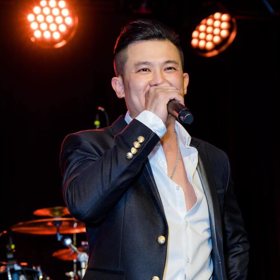 van quang long qua doi anh 1