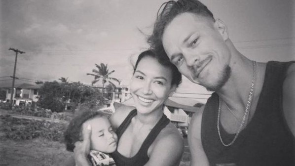 Chong cu vieng mo dien vien Naya Rivera hinh anh