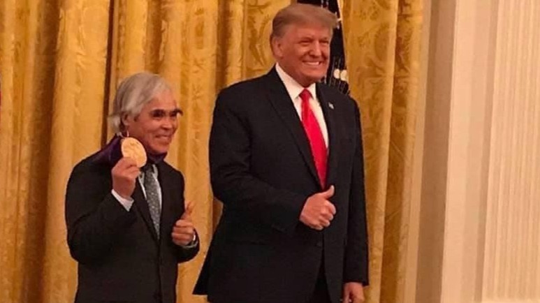 Nhiep anh gia Nick Ut duoc trao Huan chuong Nghe thuat hinh anh