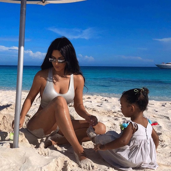 con gái Kim Kardashian ảnh 6 con gai Kim Kardashian anh 6