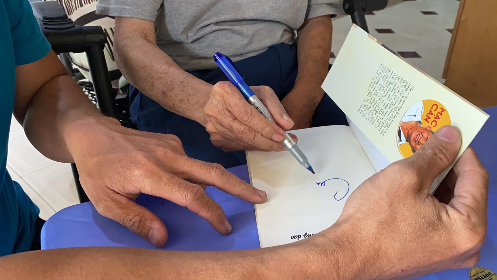 nghe si mac can anh 2