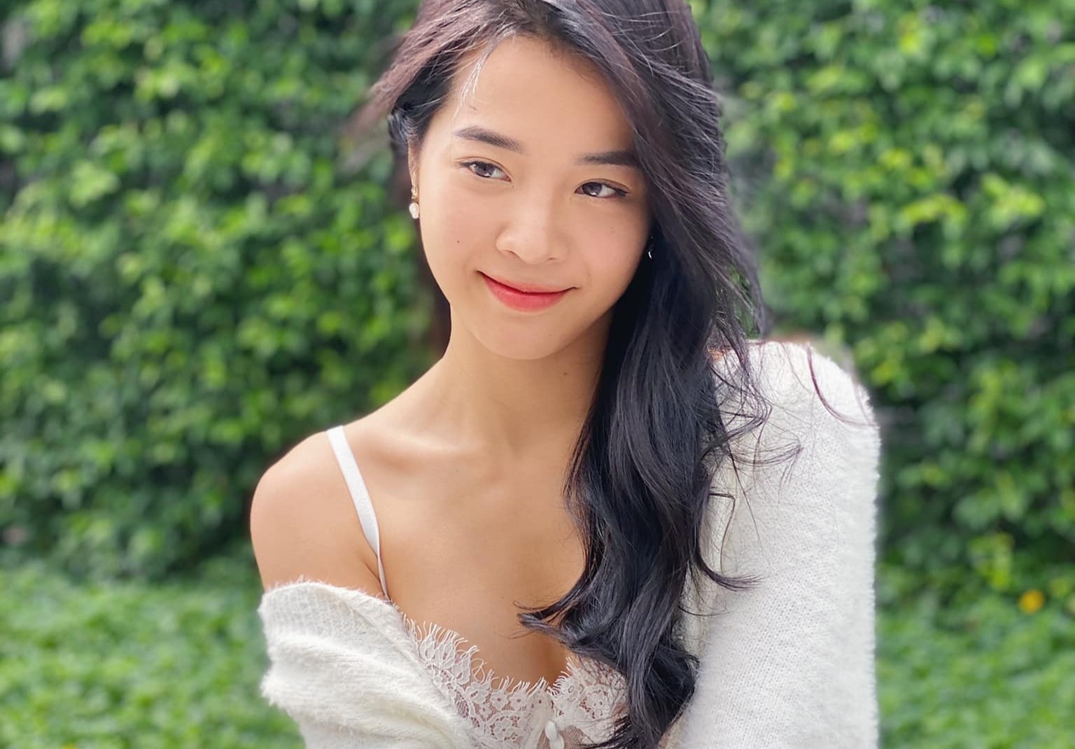 Dien vien Karen Nguyen cong khai ban trai vao ngay Valentine hinh anh