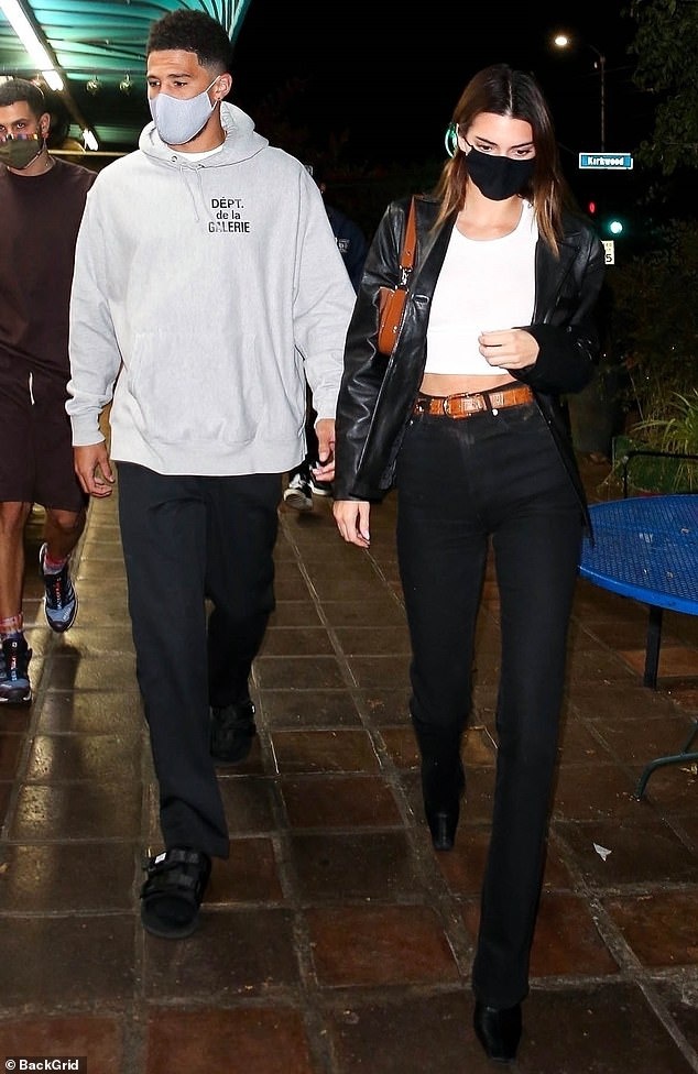 Kendall Jenner và bạn trai ảnh 5 Kendall Jenner va ban trai anh 5