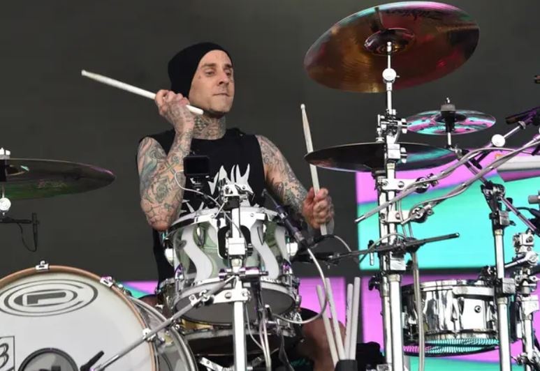 Kourtney Kardashian anh 2