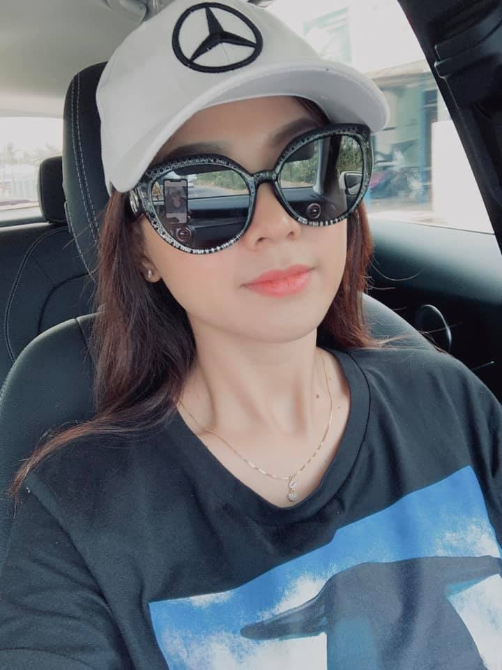 nhan sac ban gai minh luan anh 12