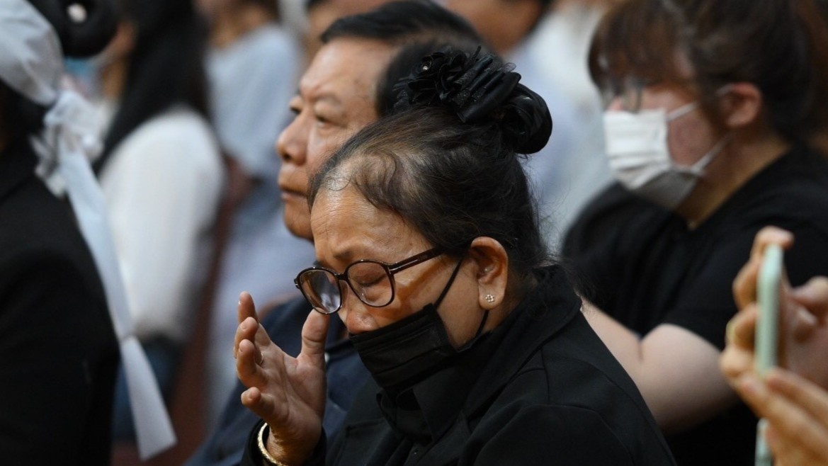 Cha me ca si Van Quang Long to cao 8 YouTuber xuc pham gia dinh hinh anh