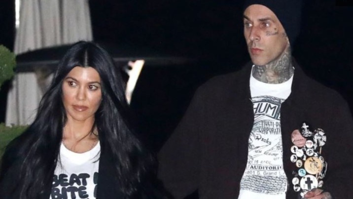 Kourtney Kardashian hen ho ban trai rocker hinh anh