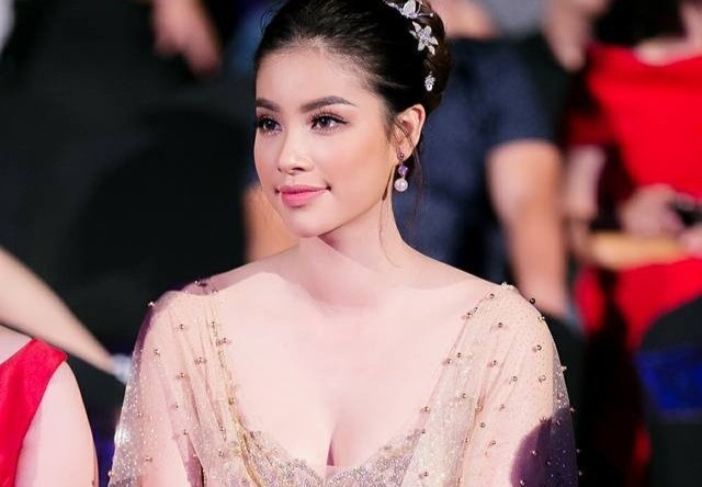 pham huong va dam thu trang anh 32