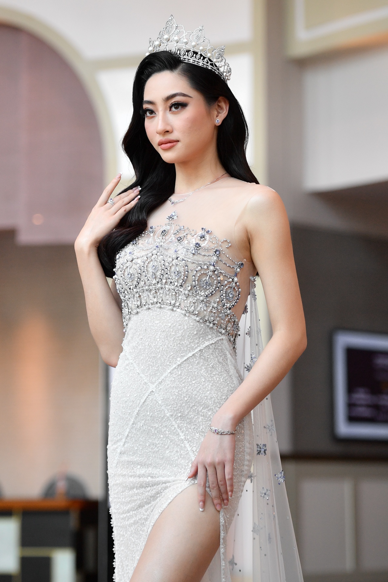 hoa hậu lương thùy linh ảnh 2 hoa hau luong thuy linh anh 2