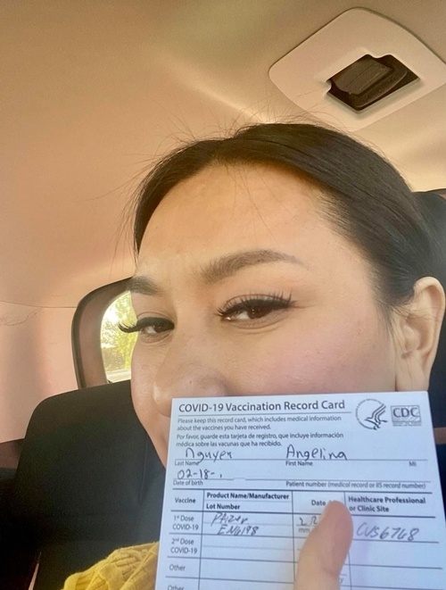 nghệ sĩ tiêm vaccine Covid-19 ảnh 3 nghe si tiem vaccine Covid-19 anh 3