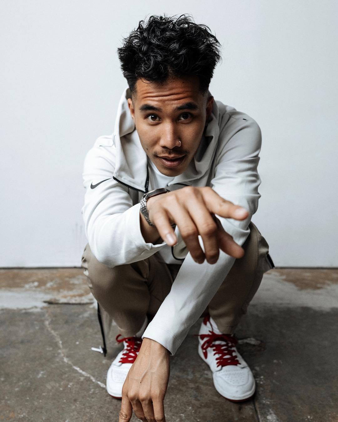 hinh the cua ban trai Jessie J anh 7