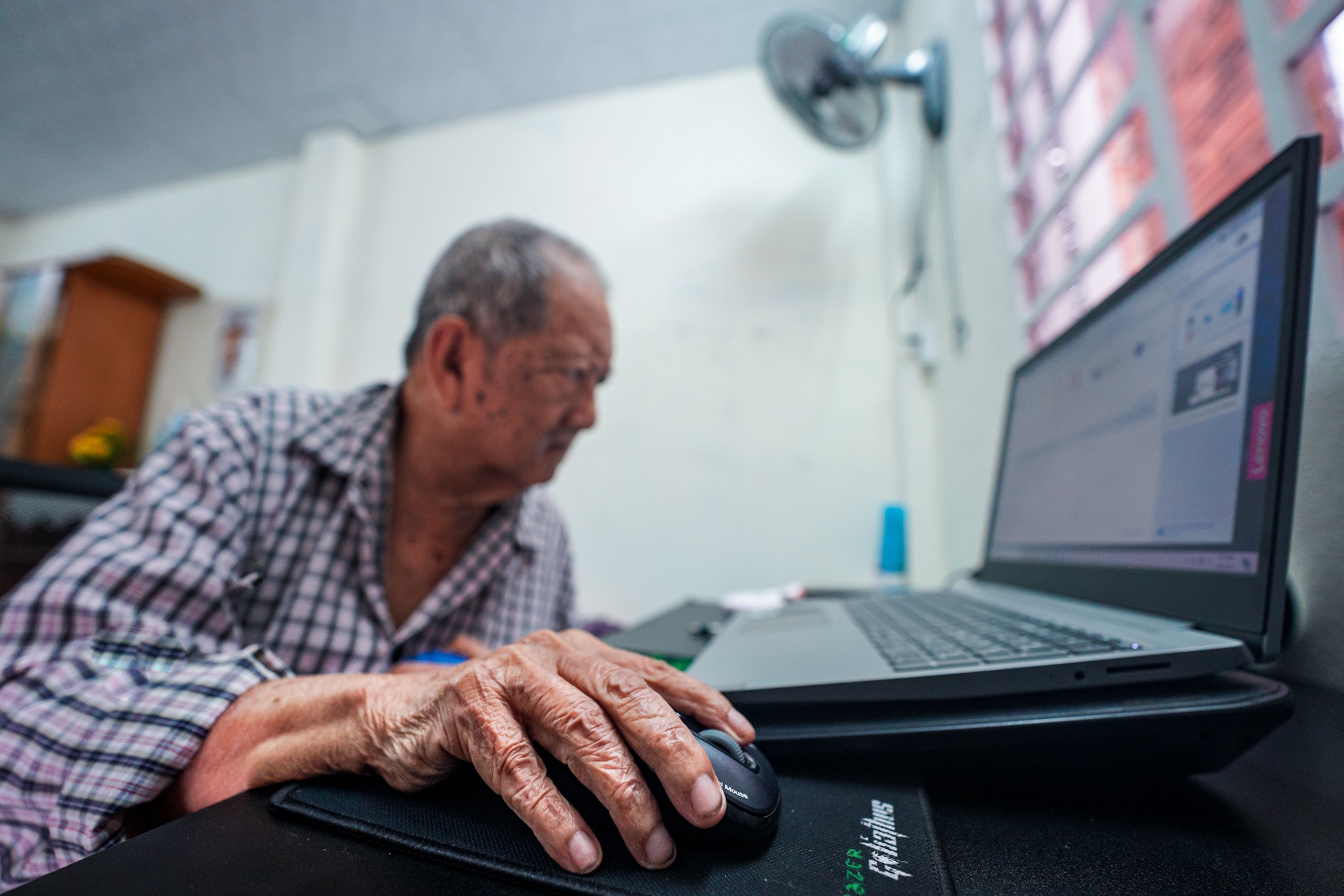 nghe si mac can anh 8