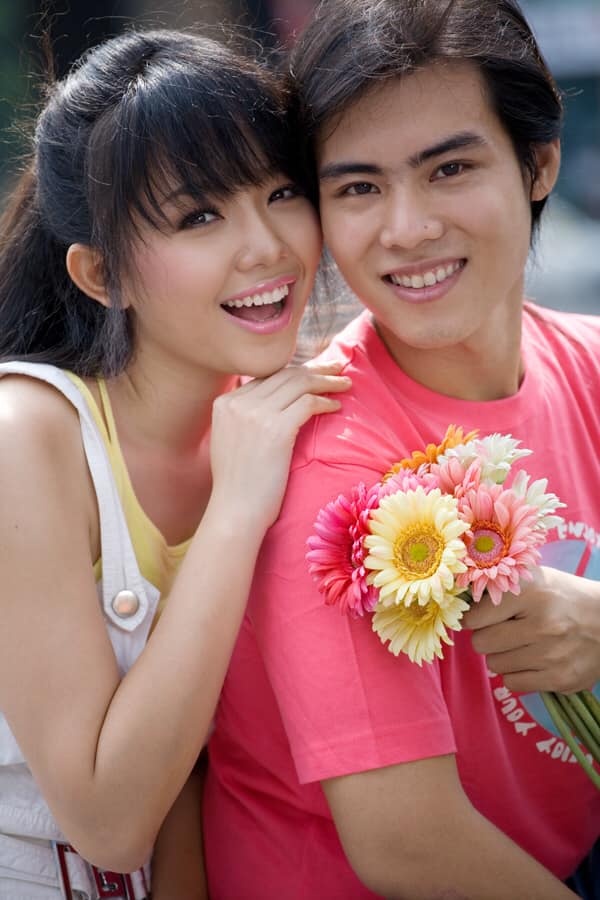 ca si toc tien anh 1