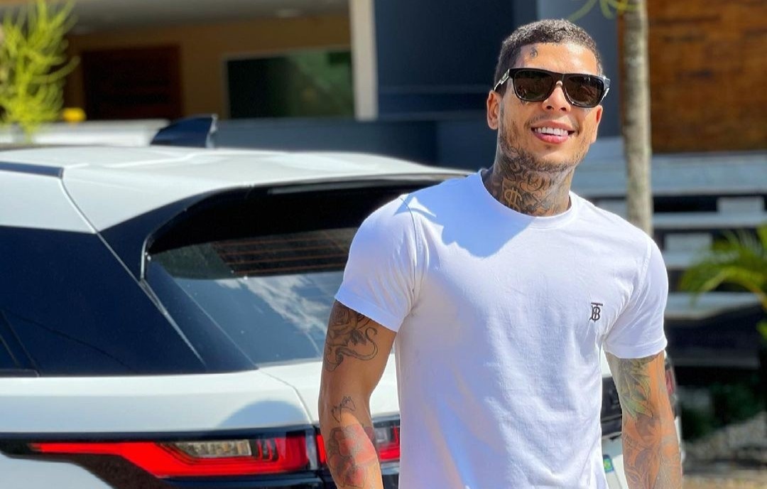 Ca si nguoi Brazil qua doi o tuoi 23 hinh anh