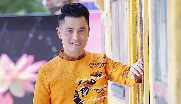 Nghe si Viet thuong tiec NTK Nhat Dung hinh anh