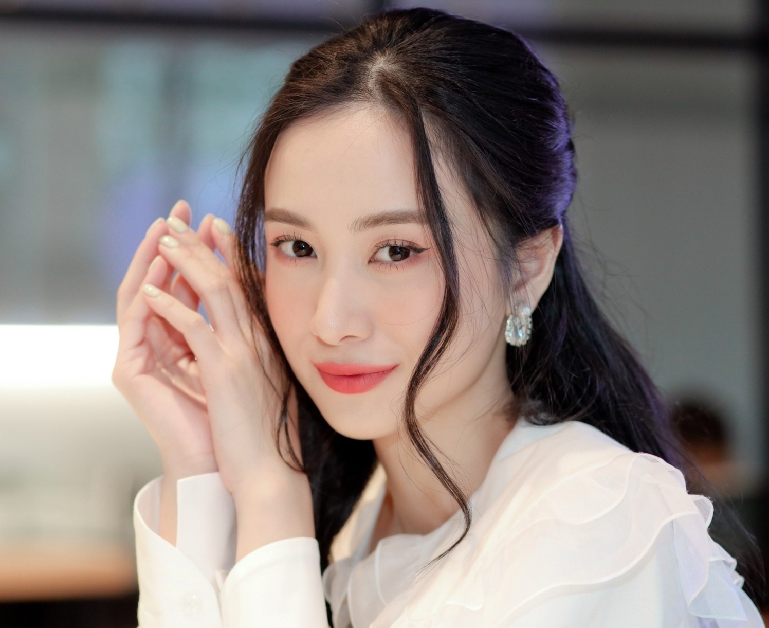 Jun Vu, Hoang My chia se cuoc song thay doi khi dich tro lai hinh anh