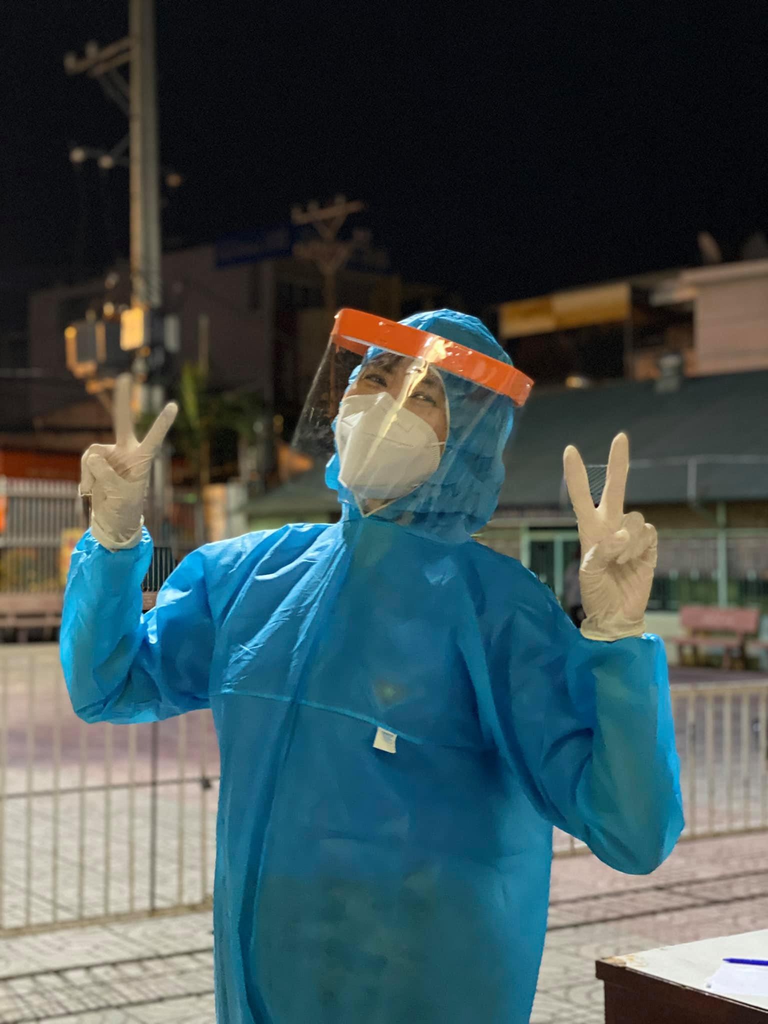 nghe si lam tinh nguyen vien chong dich anh 1