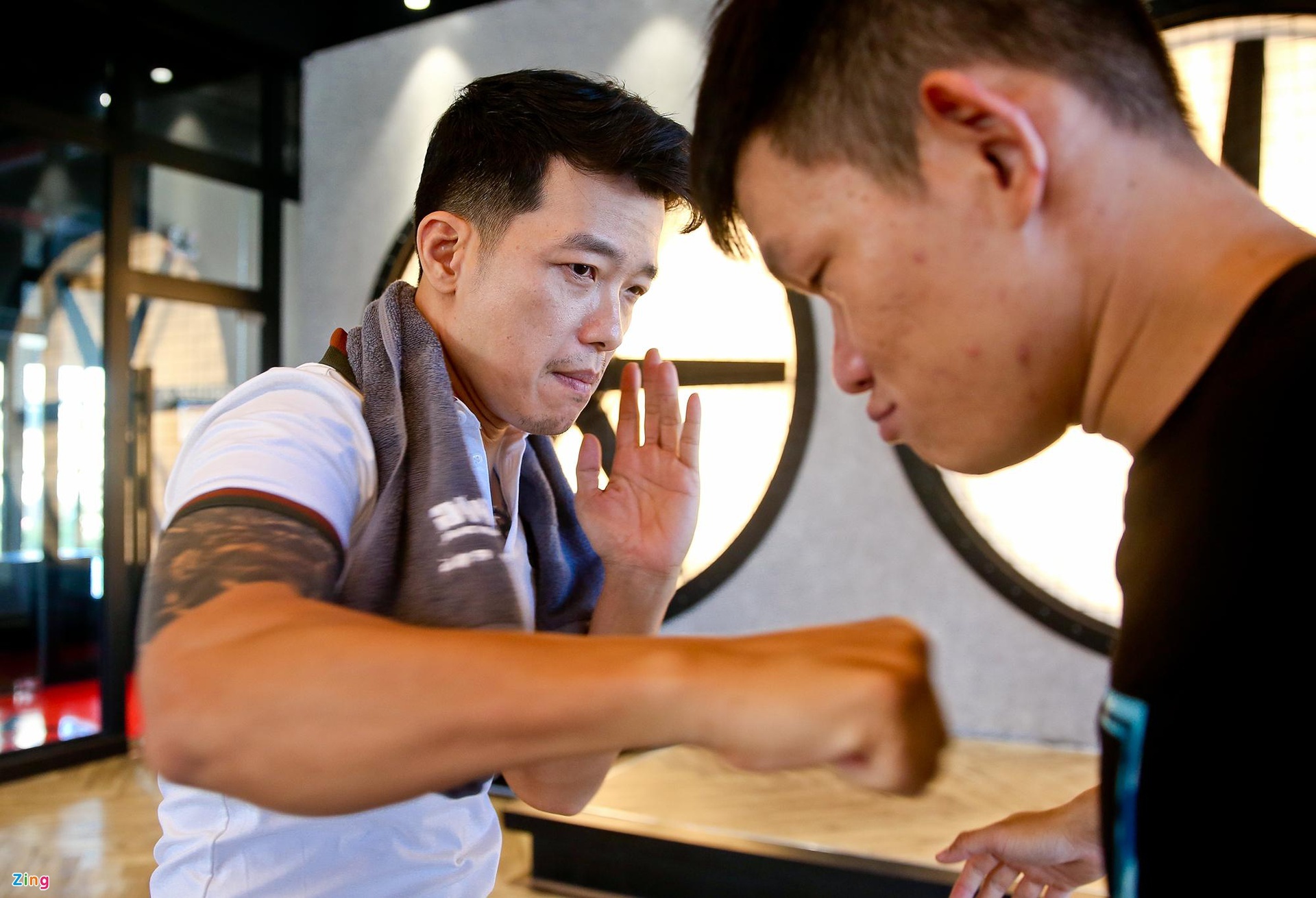 nghe si chong dich anh 1