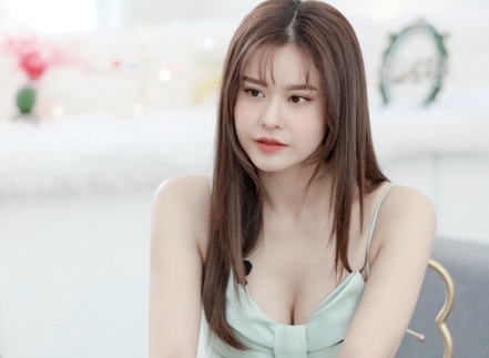 Truong Quynh Anh phau thuat u tuyen giap hinh anh