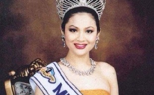 Hoa hau chuyen gioi Thai Lan qua doi o tuoi 47 hinh anh