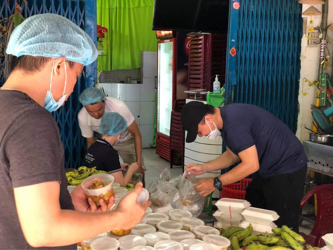 nghe si lam thien nguyen anh 1