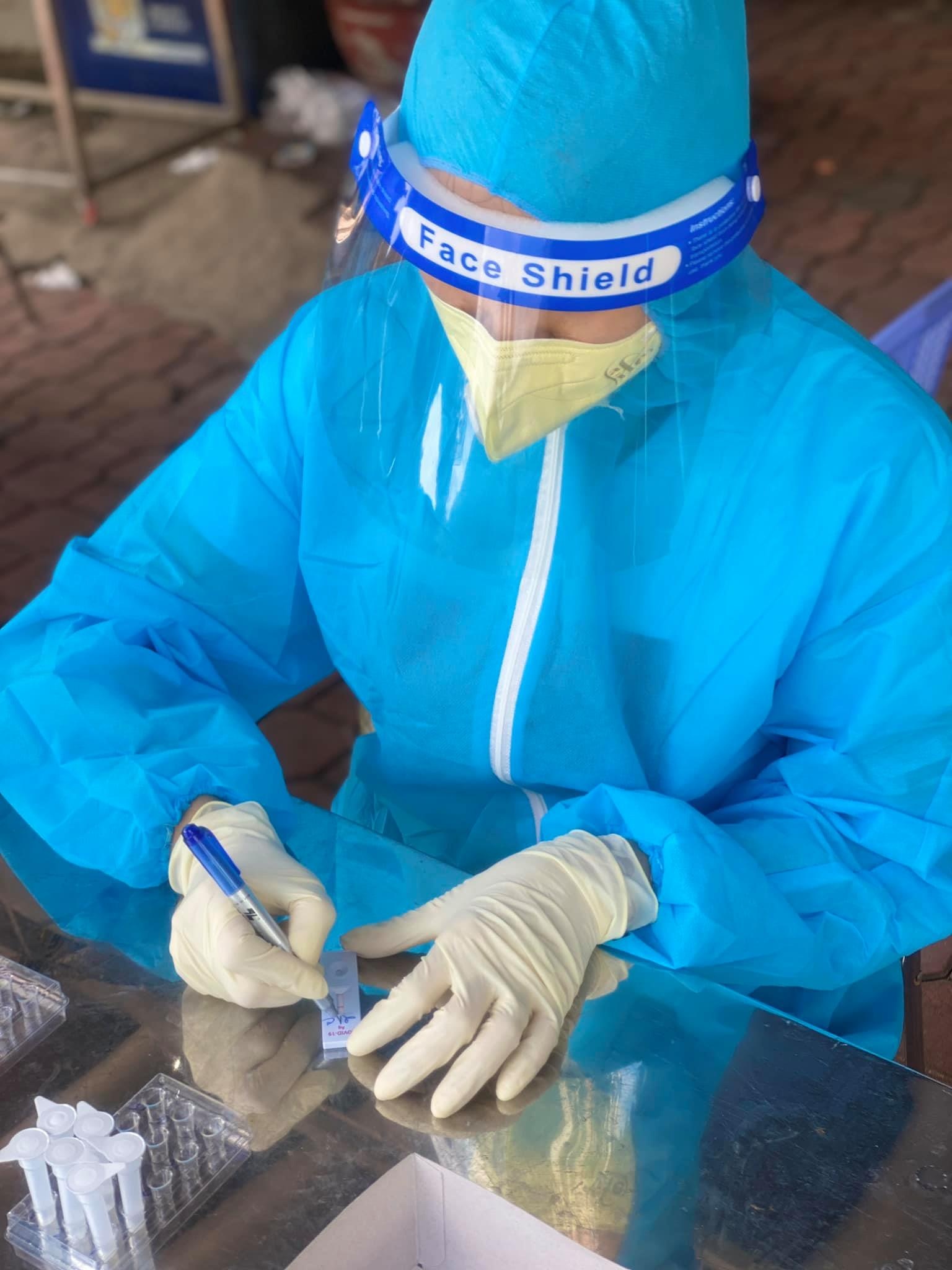 nghệ sĩ làm tình nguyện viên ảnh 2 nghe si lam tinh nguyen vien anh 2