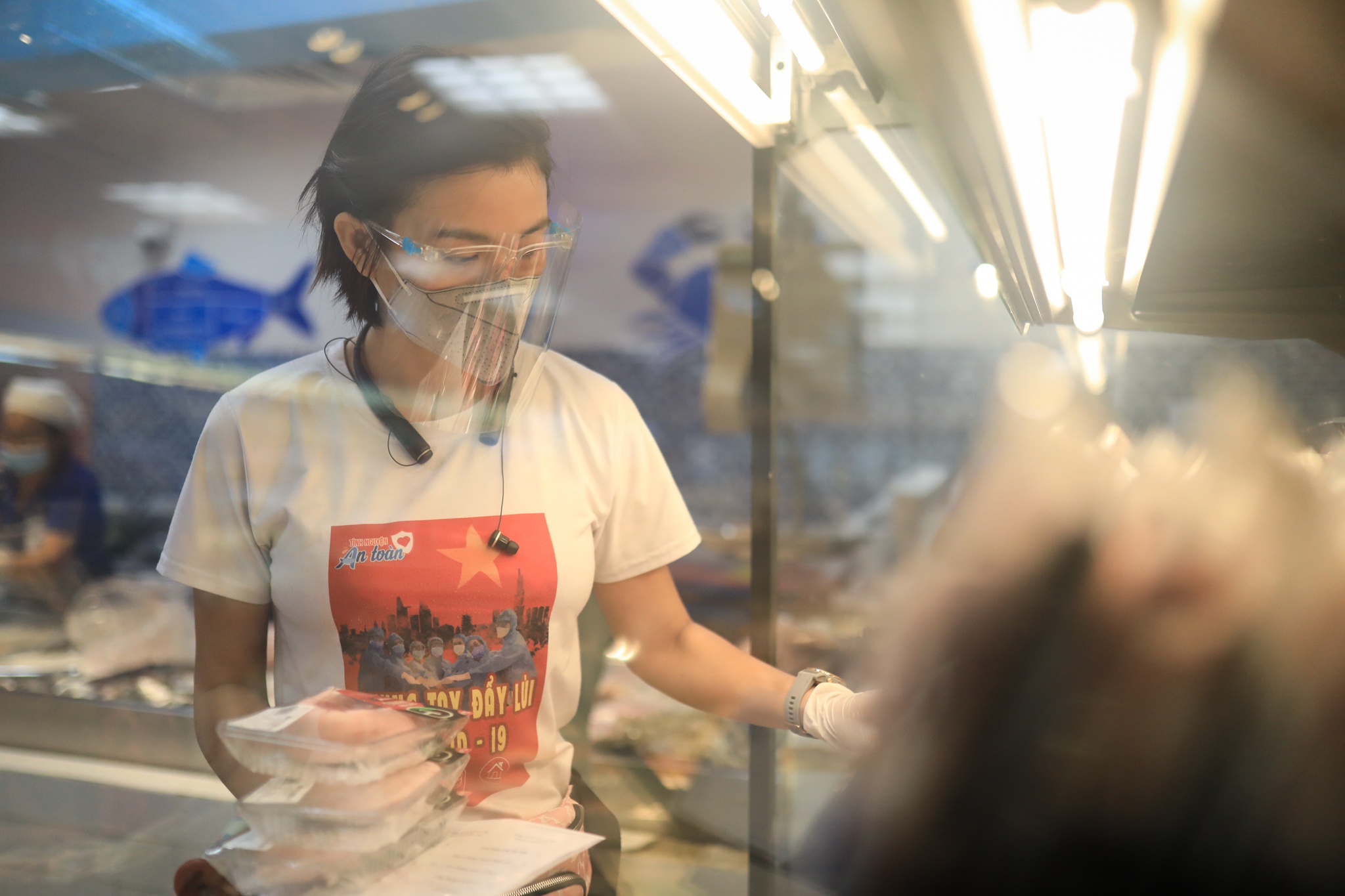 a hau mau thuy lam tinh nguyen vien anh 7