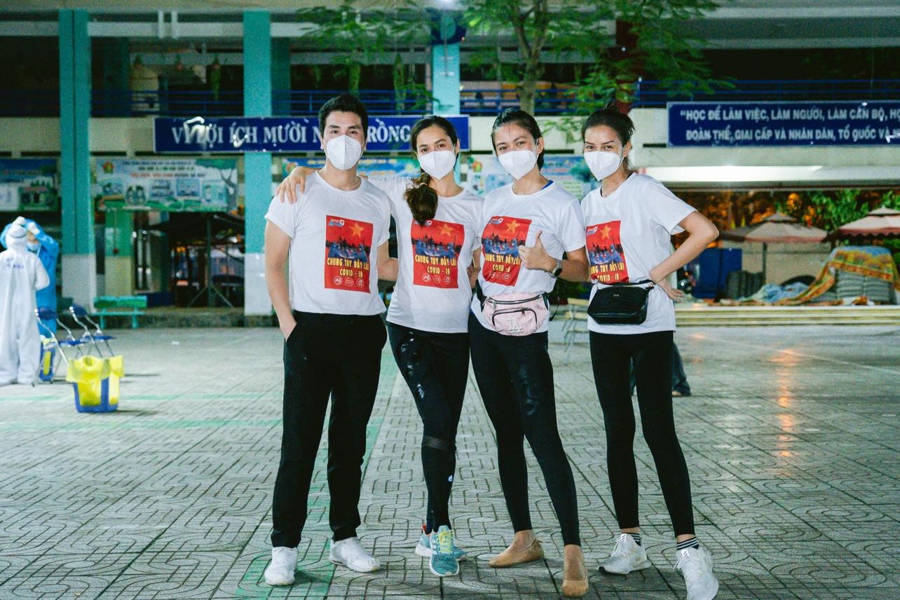 nghe si trong tam dich anh 1