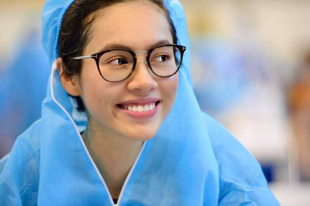 Nghe si Viet va chuyen phia sau bo do bao ho hinh anh