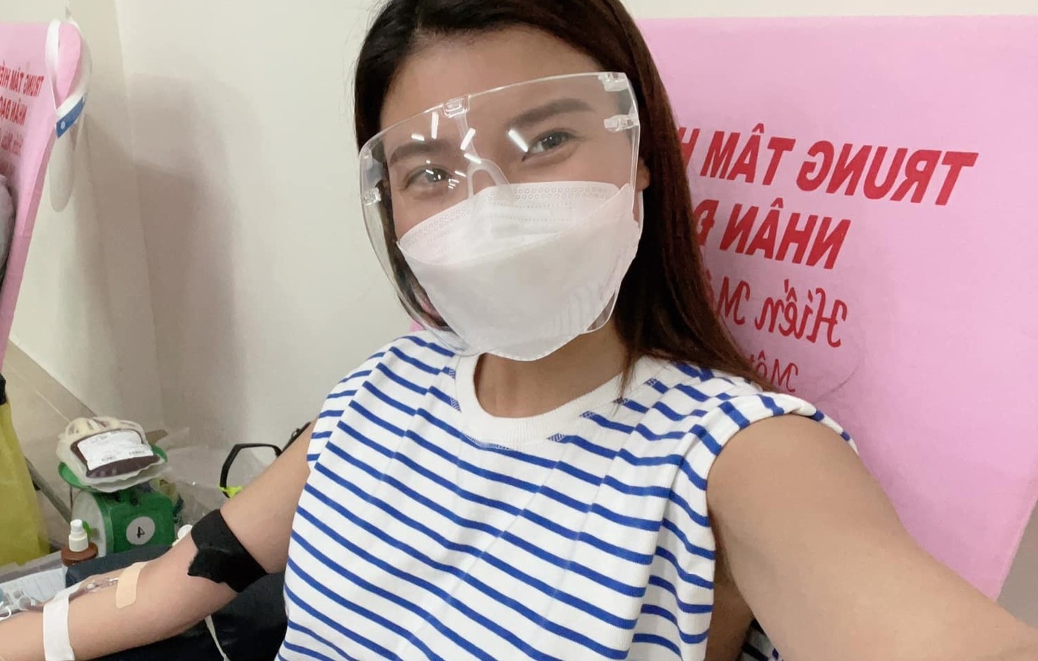 Thuy Diem, Luong The Thanh di hien mau hinh anh