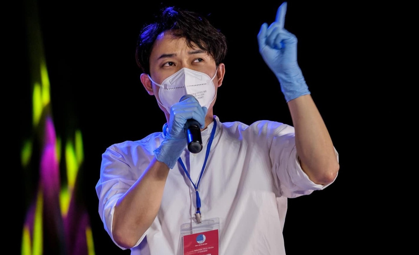 San khau da chien cua ca si Cam Van, Truc Nhan hinh anh