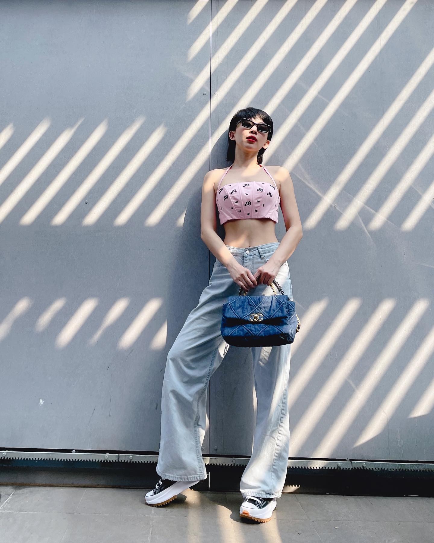 nghe si thanh ly quan ao anh 6