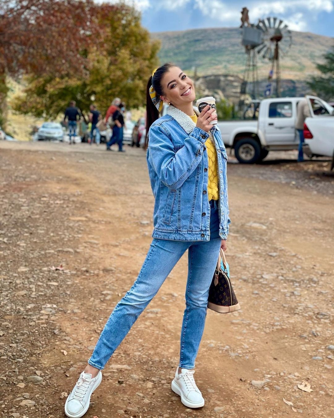 Jeanè Van Dam đăng quang hoa hậu ảnh 16 Jeane Van Dam dang quang hoa hau anh 16