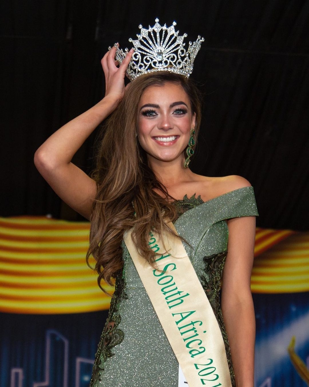 Jeanè Van Dam đăng quang hoa hậu ảnh 1 Jeane Van Dam dang quang hoa hau anh 1